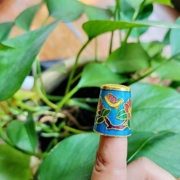 Vintage Floral Cloisonne Thimble - Picture 5 of 8